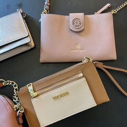 purses 