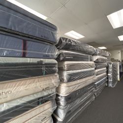 Name Brand Mattresses 