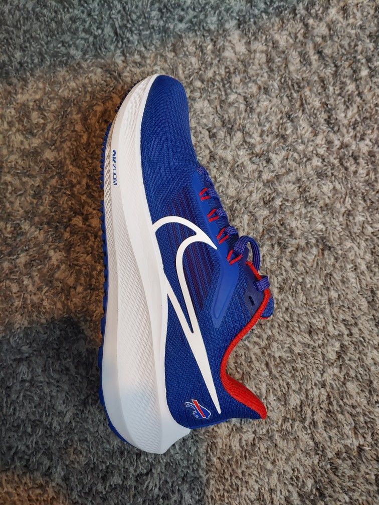 Buffalo Bills 2022 Nike Zoom Pegasus 39 for Sale in West Seneca, NY -  OfferUp