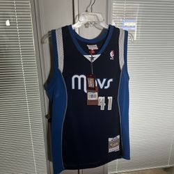 Dirk Nowitzki Jersey 