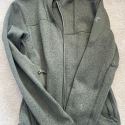 Arcteryx Mens Fleece jacket 