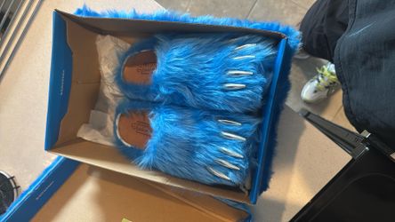Bravest Studio Claws