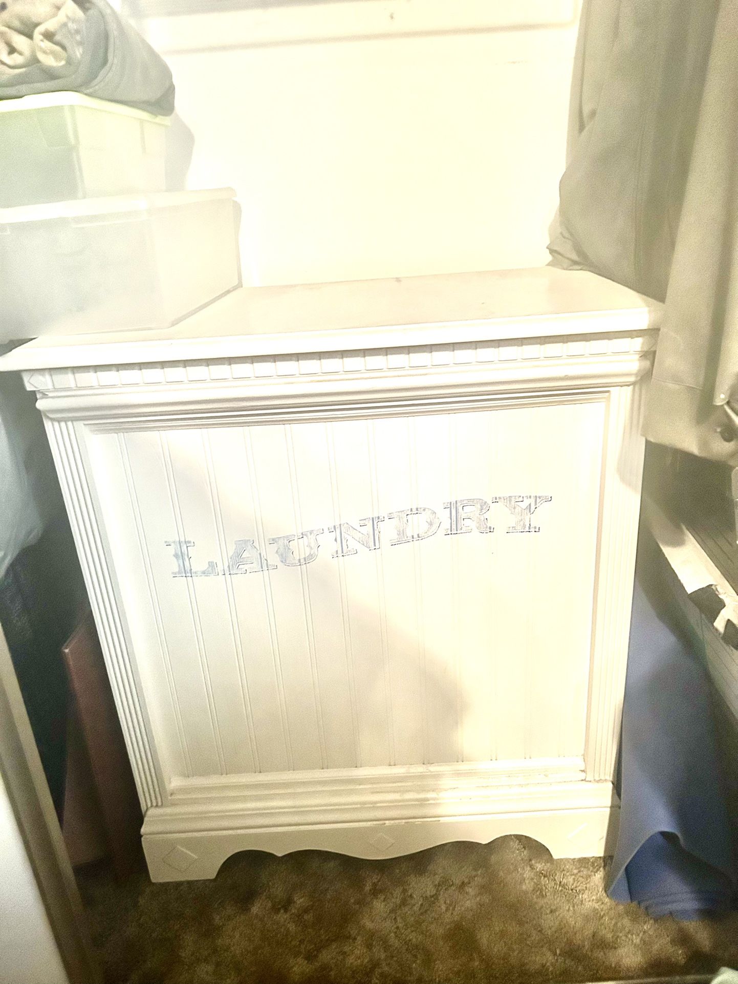 Antique laundry hamper, Solid Wood With Art