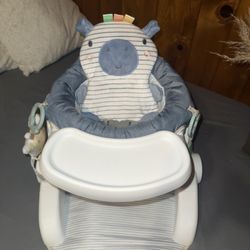 Baby seat / chair
