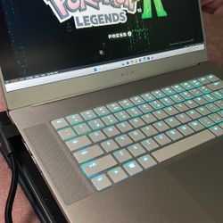 Razor Blade 15 Gaming + Cooling Pad