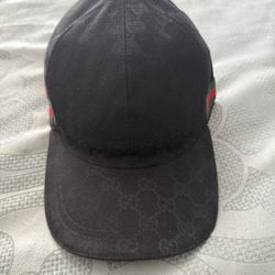 Gucci Hat 🧢 🔥