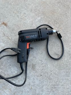 Electric drill w/key. Works great