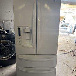 LG REFRIGERATOR 33" WIDE
