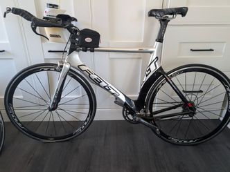 Felt B12 Triathlon Bike 58cm Ultegra Upgrades and Extras!