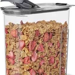 Brand New Rubbermaid 4.25L Cereal Container (still sealed in box !)
