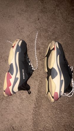 BALENCIAGA