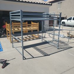 Full Size Loft Bed With Desk