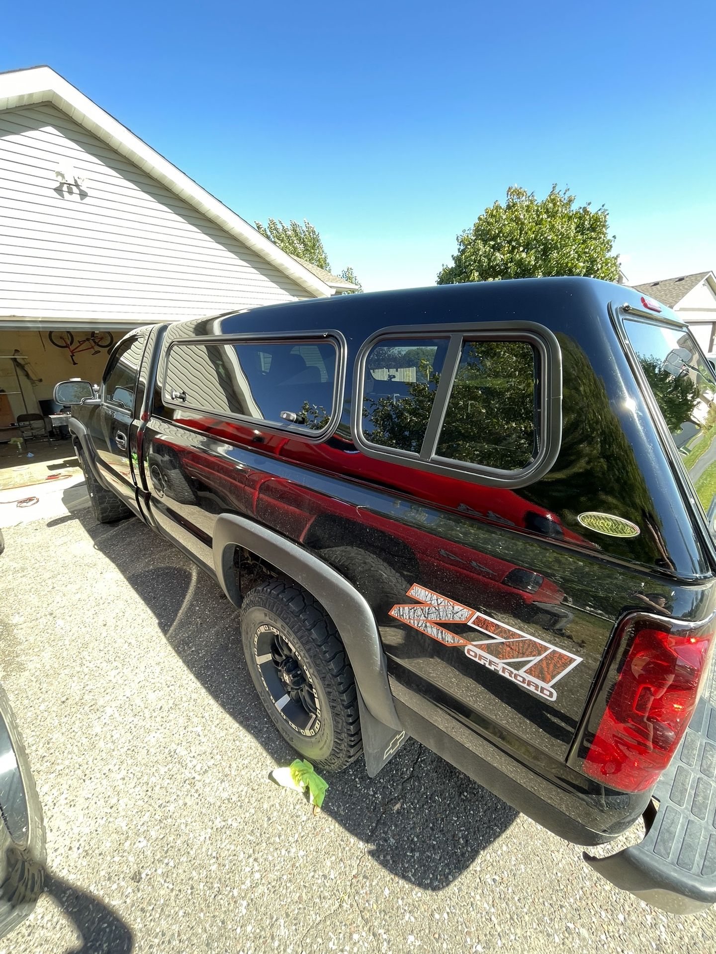 8ft Fiberglass Uncover Topper With Fishing Racks