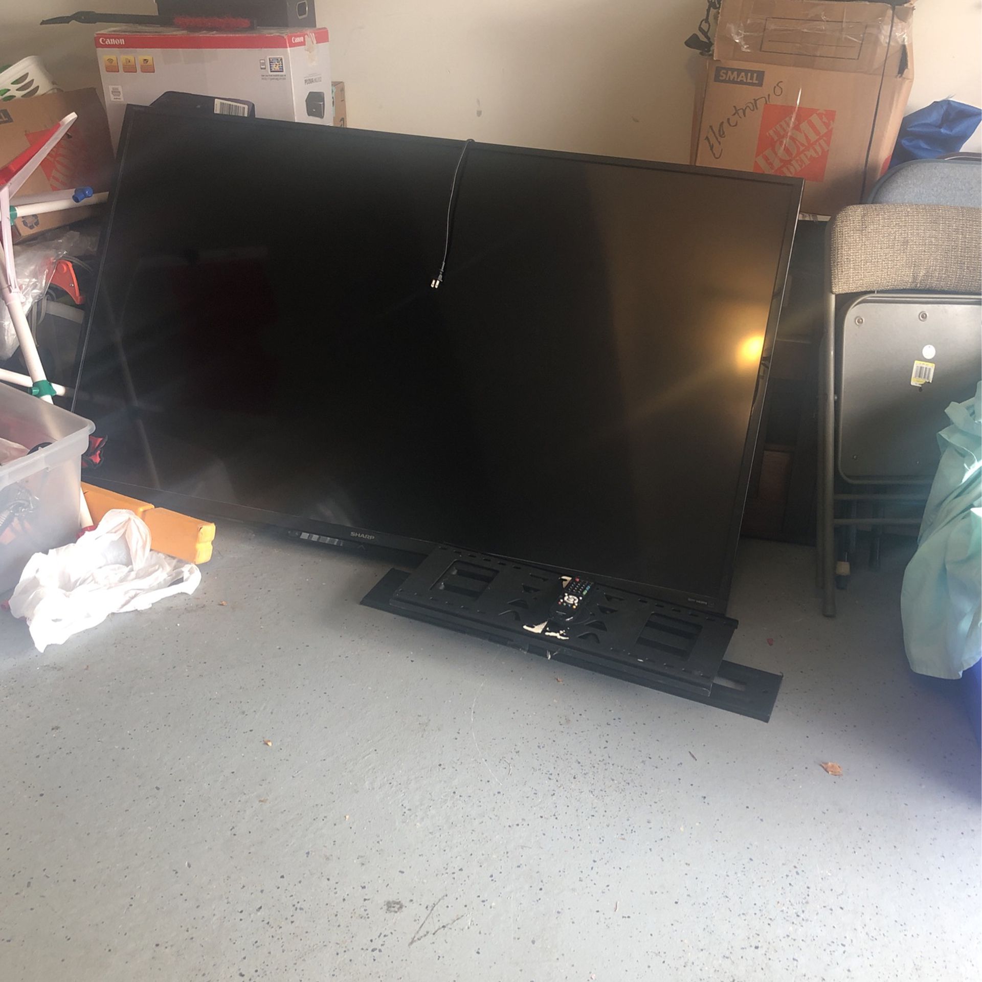 60 Inch Flat Screen Tv By 36 Inch With Brackets