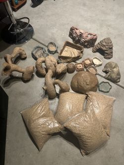 Reptile supplies