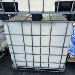 Tote 48"L x40"Wx45"T Food Safe Steel Cage 275 Gallon Used