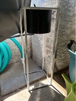 #2 modern style metal plant stands