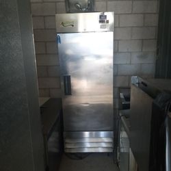 Single Door Freezer Upright