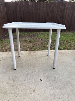 Kids Adjustable Table / Desk