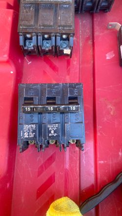 15 amp breaker 3phase bolt in