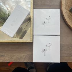 AirPod Pro 2s 