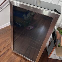 hOmeLabs 3.2 Cubic Feet Beverage Cooler - Stainless Steel