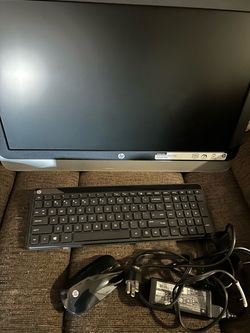 HP All-in-One Computer Set - FOR PARTS OR REPAIR - $30