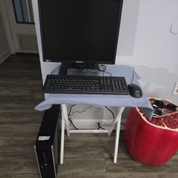 PC refurnished - Monitor - Keyboard - Teclado