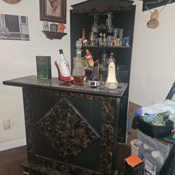 Corner Mini Bar 