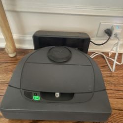 Neato Botvac D3 Connected Laser Guided Robot Vacuum, Works With Smartphones, Alexa, Smartwatches