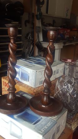 Wooden candle stick holder