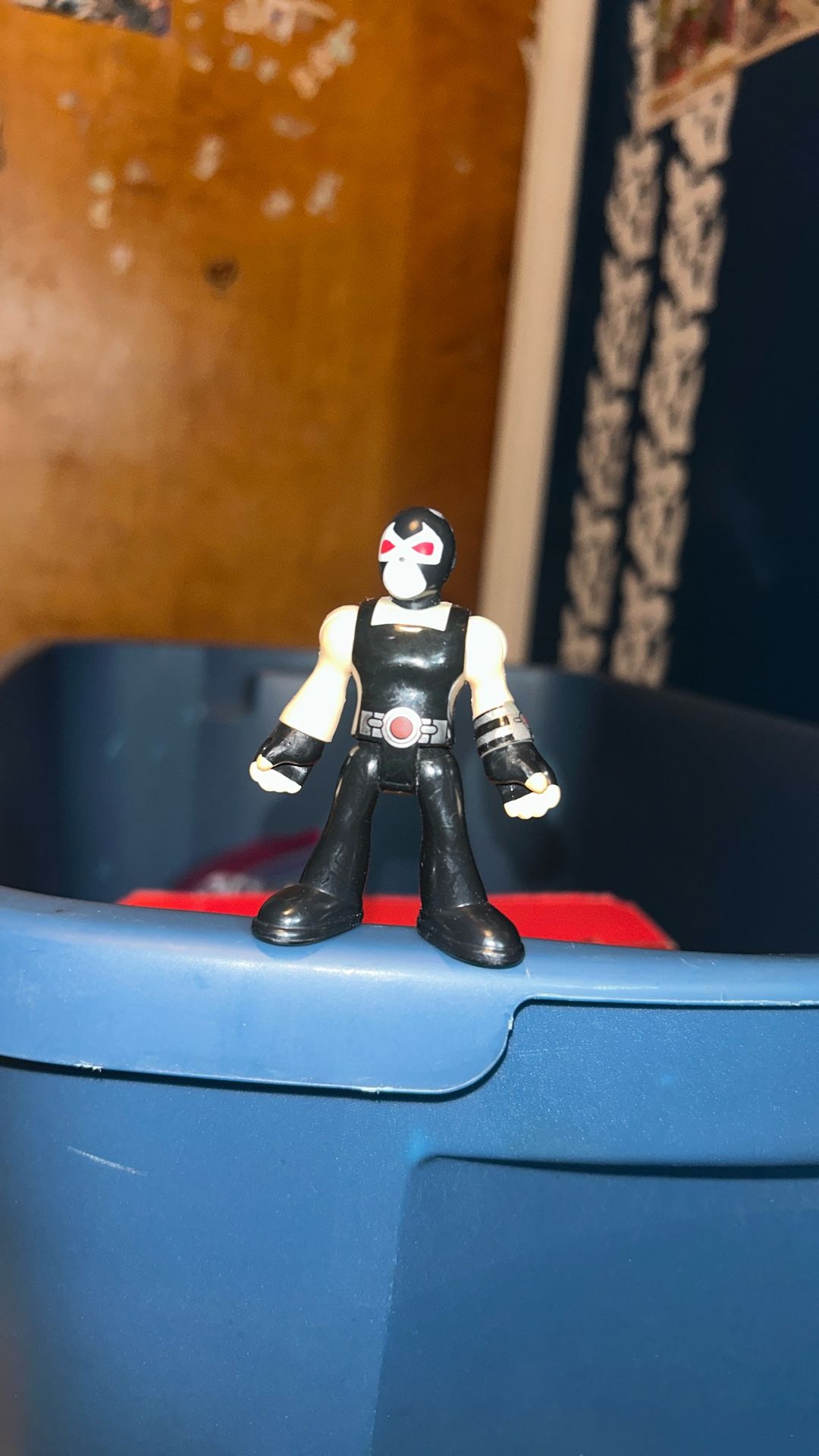 Bane DC Comics small supervillain poseable action figurine