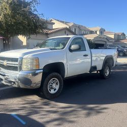 2007 Chevy Silverado 2500HD 4x4 – Work Truck