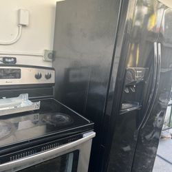 Stove And Refrigerator 
