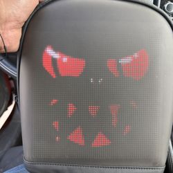 Backpack with screen