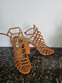 Women's size 10 shoes