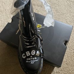 Dr  Martens