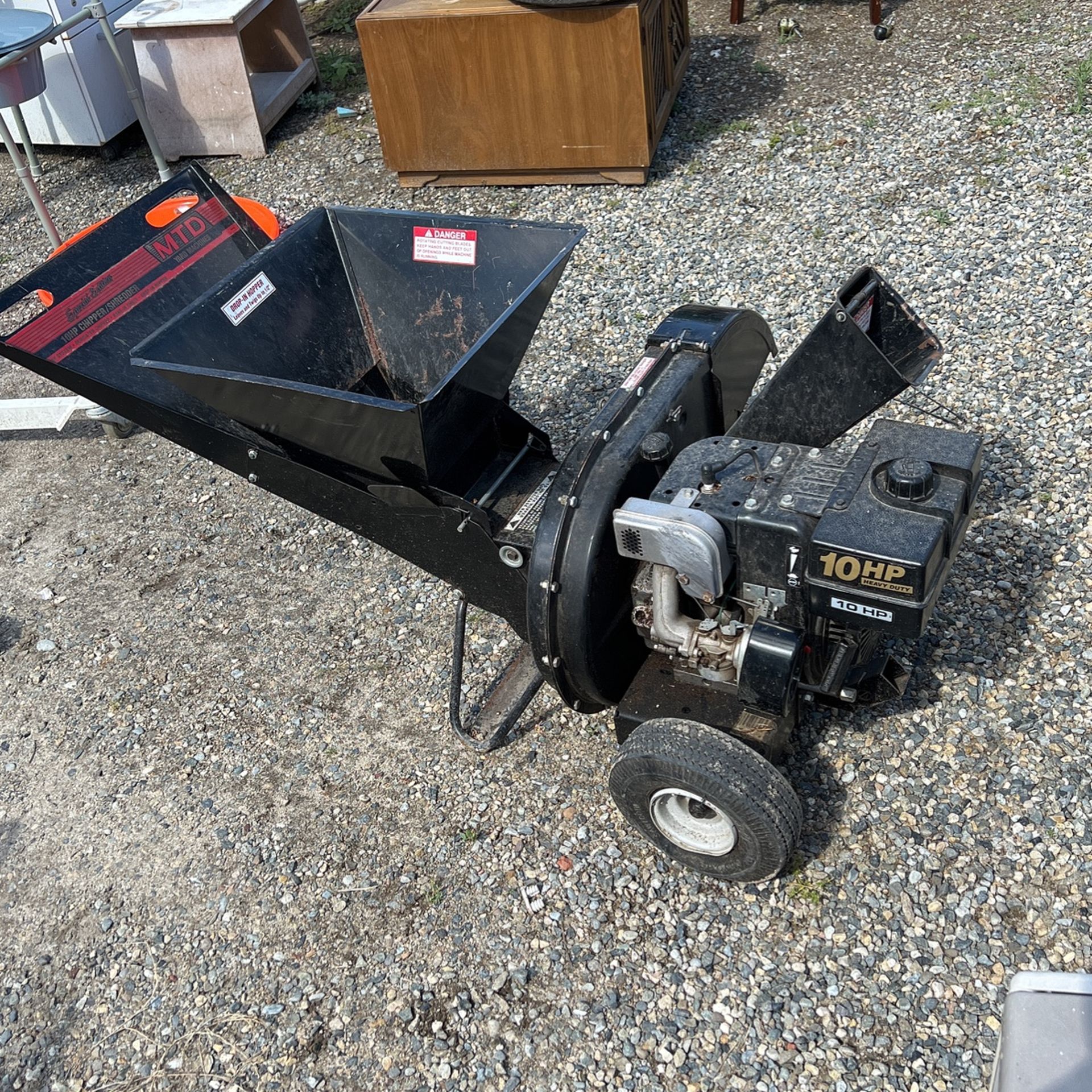 MTD 10HP Chipper Shredder Yard Machine 3 Way System