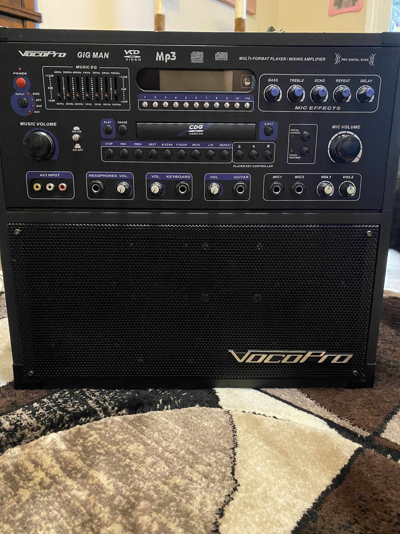 VocoPro Gig Man Karaoke Machine