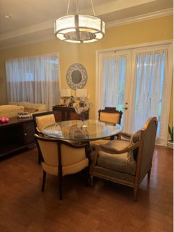Round Table and 4 Antique Chairs $500