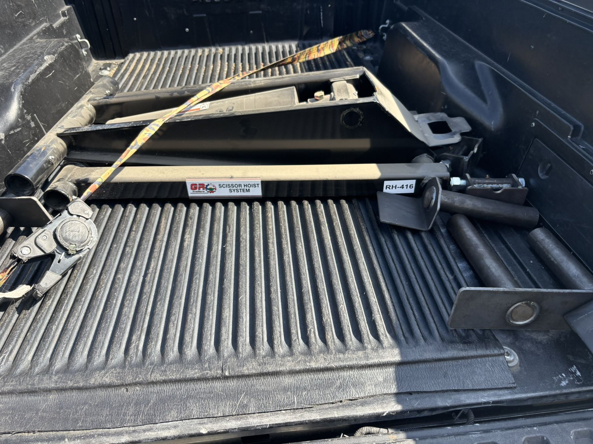 1 X 10 Tons Hydraulic Scissor Hoist Complete Set $1400