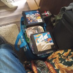 I'm Selling A Lot Of Good Pokemon Cards And Good Hot Wheels 