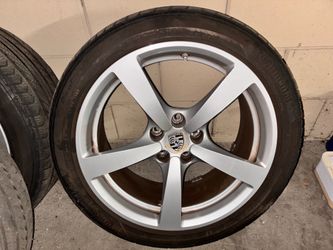 Porsche wheels and tires