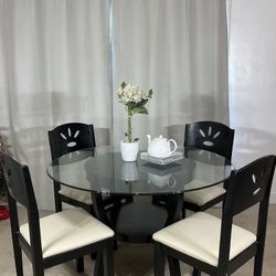 Black & White Glass Dining Table With 4 Chairs