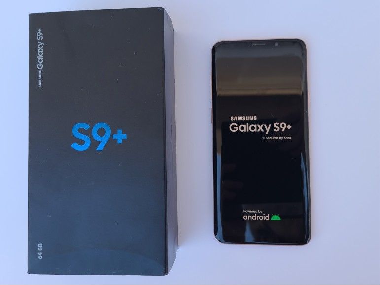 Samsung Galaxy S9 Plus. Unlocked. Sunrise Gold.