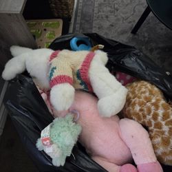 Toys 🧸 (Free!!!!!!)