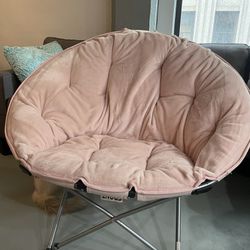 Blush Saucer Chair 
