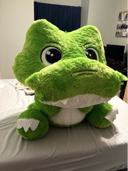 Plush alligator