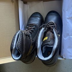 Caterpillar work Boots Steel Toe, Waterproof Size 11