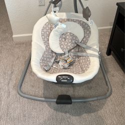 Graco Baby Swing 